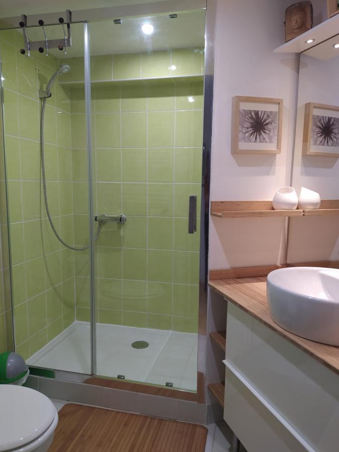 Les Mondes - Appartement Bas De Maison องชูส-ลา-เรอดอนน์ ภายนอก รูปภาพ